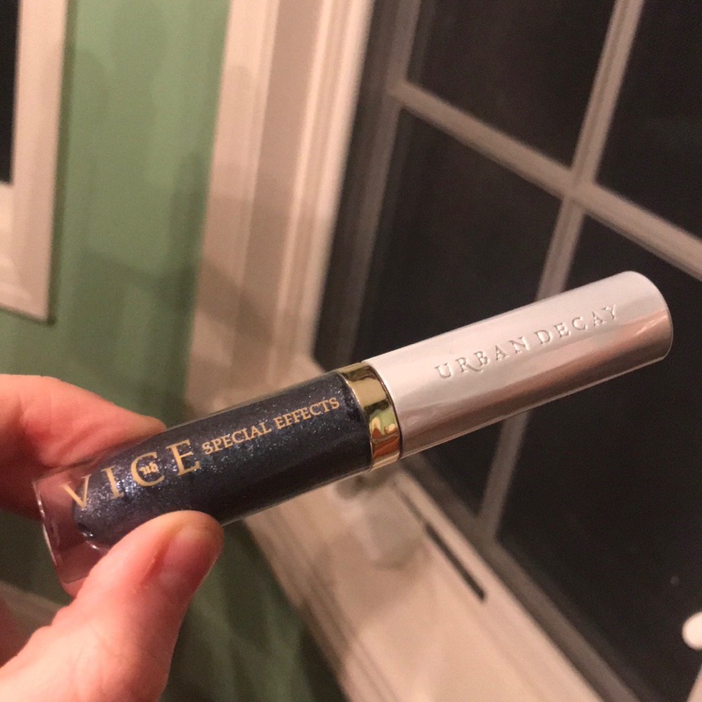 ✨URBAN DECAY VICE LIP TOP COAT — RITUAL✨